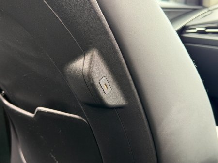 2023 Kia Niro - thumbnail 23