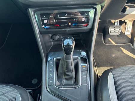 2023 Volkswagen Tiguan - thumbnail 14