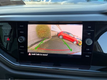 2019 Volkswagen Polo COMFORTLINE AUTOMATIC 1.0 PETROL //REVERSE CAMERA//CARPLAY// €15,950 thumbnail