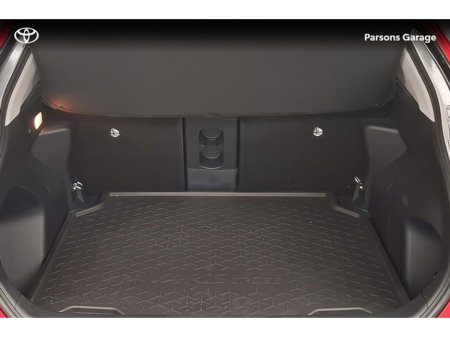 2023 Toyota Yaris Cross YARIS CROSS SOL €28,995 thumbnail