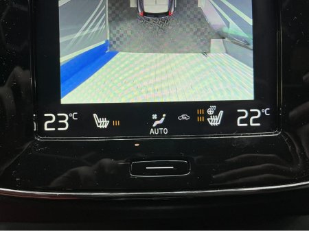 2020 Volvo XC40 €30950 2020 VOLVO XC40 RECHARGE PLUG-IN HYBRID T5 1.5 AUTOMATIC / CRUISE CONTROL / 360° PARKING CAMERA / ELECTRIC MEMORY & HEATED SEATS / HEATED STEERING WHEEL / PANORAMIC SUNROOF / HEATED REAR SEATS €30,950 thumbnail