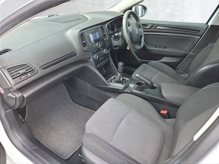 2019 Renault Megane - thumbnail 6