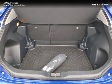 2023 Toyota Yaris Cross CR LUNA 4DR AUTO €26,950 thumbnail