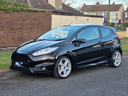 2014 Ford Fiesta - thumbnail 10