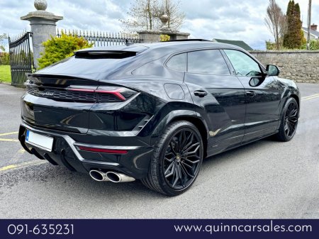 2025 Lamborghini Urus - thumbnail 3
