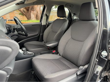 2023 Toyota Yaris 1.5 HYBRID..REAR CAMERA..APPLE CARPLAY €16,900 thumbnail