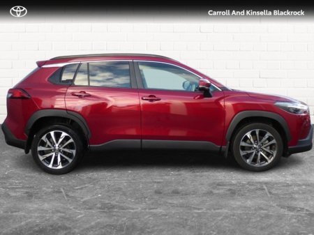 2025 Toyota Corolla Cross Hybrid Sport €39,950 thumbnail