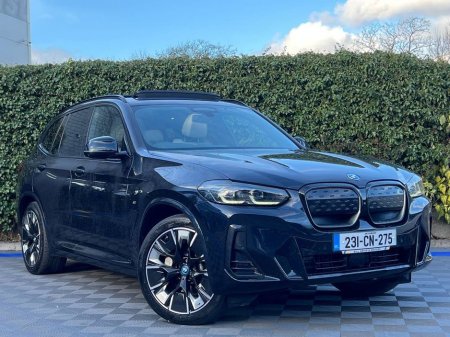 2023 BMW iX3 M-SPORT // OPENING PAN ROOF // 360 PARKING CAMERAS // DIGITAL CLUSTER €37,950 thumbnail