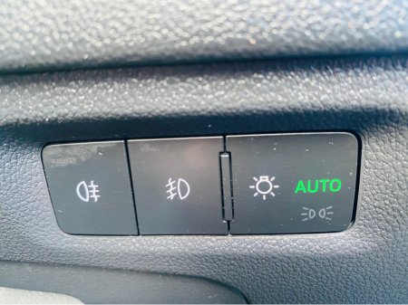 2021 Skoda Octavia - thumbnail 24