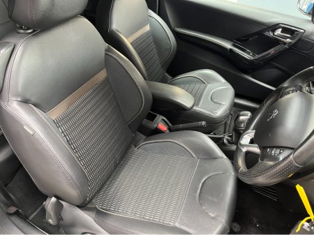 2015 Peugeot 208 - thumbnail 9