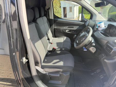 2019 Peugeot Partner - thumbnail 10