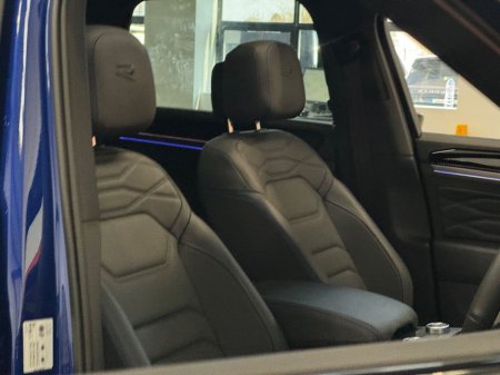 2025 Volkswagen Touareg - thumbnail 23