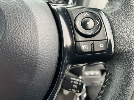 2019 Toyota Yaris - thumbnail 13