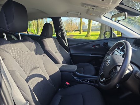 2020 Toyota Prius - thumbnail 15