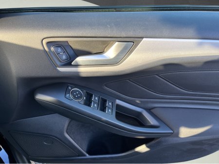 2019 Ford Focus 1.5 TDCI ZETEC 95PS 5DR €17,950 thumbnail