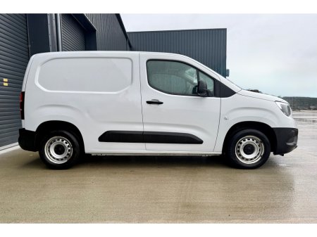 2023 Opel Combo - thumbnail 4