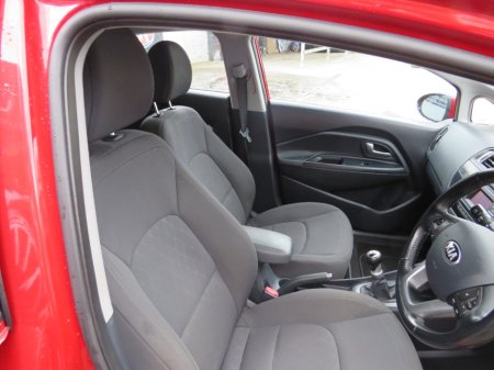 2015 Kia Rio - thumbnail 7