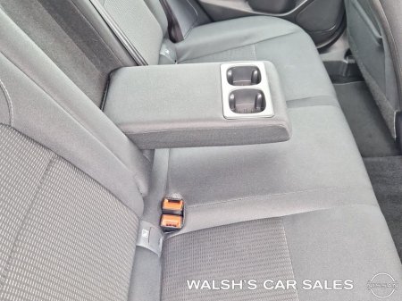 2025 Nissan Qashqai E-power SV MY24 04DR A €39,950 thumbnail