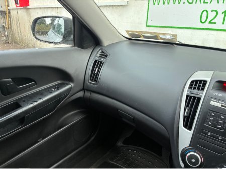 2010 Kia Ceed 1.6 D TX ISG 5DR €1,250 thumbnail