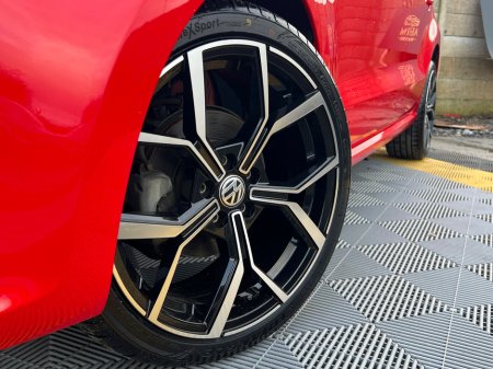 2017 Volkswagen Polo 1.2 TSI 5DR 90HP Lounge DSG €11,950 thumbnail