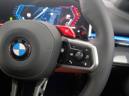 2025 BMW M5 Touring €139,900 thumbnail