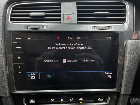 2018 Volkswagen Golf €17950! 2018 VOLKSWAGEN GOLF TSI CONFORT LINE 1.2 AUTOMATIC / CRUISE CONTROL / REVERSE CAMERA / PADDLE SHIFTERS / APPLE CARPLAY  AND MORE €17,950 thumbnail