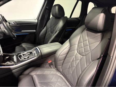 2025 BMW X5 50E M SPORT AUTO -  MASSIVE SPEC €97,950 thumbnail