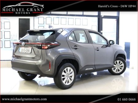 2023 Toyota Yaris Cross 1.5 HYBRID CVT AUTOMATIC LUNA 1 OWNER IRISH CAR €24,900 thumbnail