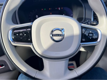 2022 Volvo XC90 ULTIMATE T8 RECHARGE AWD thumbnail