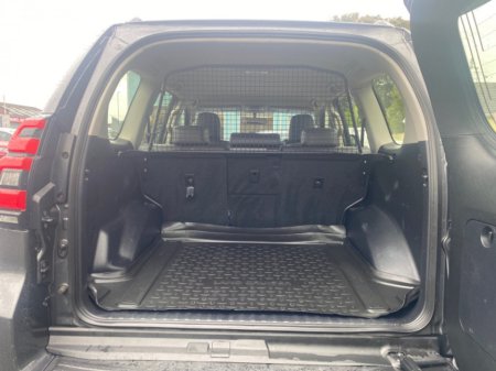 2018 Toyota Landcruiser 2.8 BUSINESS EDITION 5DR A €49,495