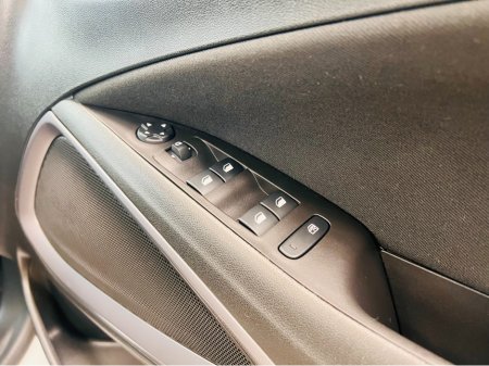 2024 Opel Crossland X Tiny Kms As New Petrol Manual High Spec 2024 Opel Crossland Rear Park Assist Apple Car Play www.bolands.ie Est.1955 €21,950 thumbnail