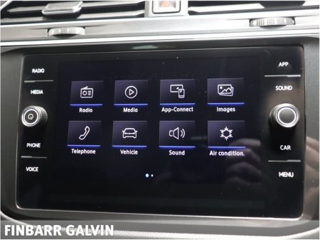 2020 Volkswagen Tiguan 1.5 TSI 150HP Comfortline DSG 7S €28,950 thumbnail