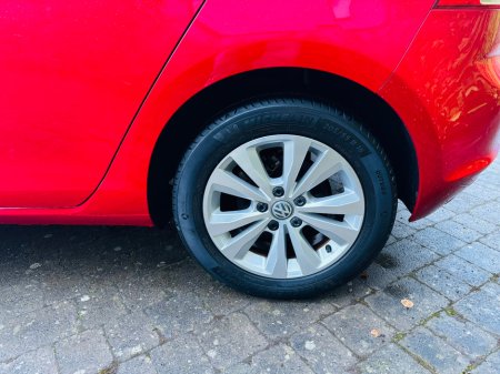 2015 Volkswagen Golf  €12,950 thumbnail