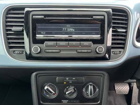 2014 Volkswagen Beetle 1.2 TSI DESIGN // FULL SERVICE HISTORY // AIR CONDITIONING // CRUISE CONTROL €11,950 thumbnail