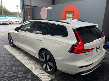 2024 Volvo V60 - thumbnail 3