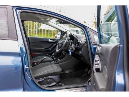 2019 Ford Fiesta - thumbnail 11