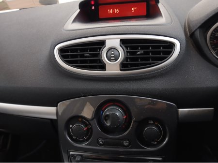 2012 Renault Clio - thumbnail 10
