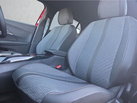 2026 Peugeot 2008 - thumbnail 15