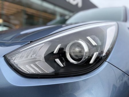 2020 Kia Niro Plug in hybrid €21,995 thumbnail
