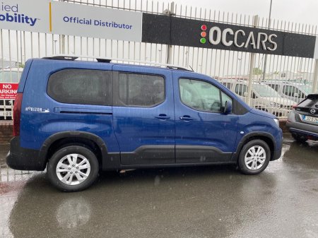 2024 Peugeot Rifter L2 GT Horizon Wheelchair Accessible Taxi €54,950