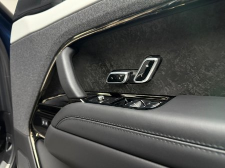 2025 Land Rover Range Rover Sport - thumbnail 16