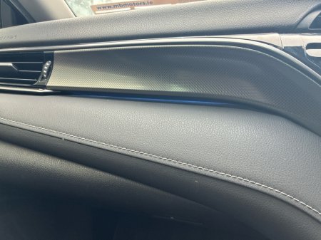 2019 Toyota Camry - thumbnail 20