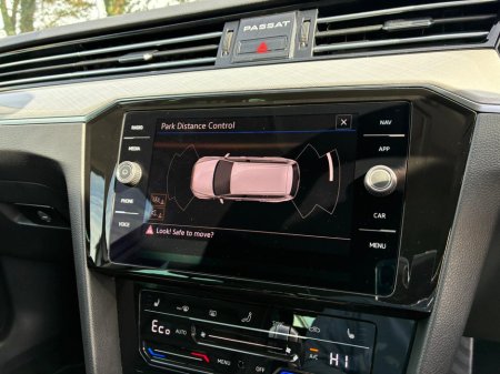 2022 Volkswagen Passat - thumbnail 10