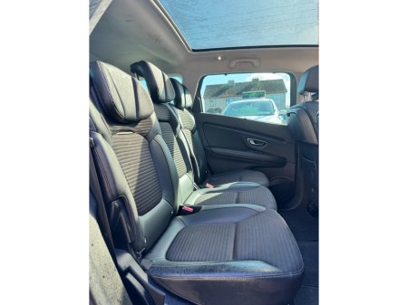 2017 Renault Grand Scenic - thumbnail 10