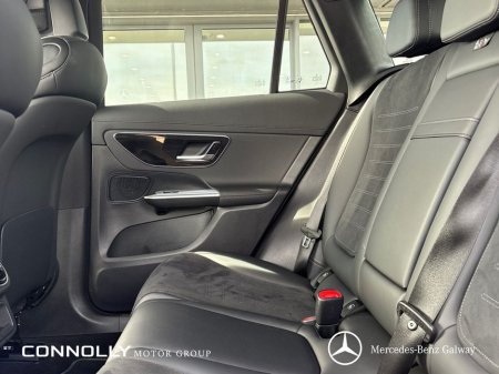 2025 Mercedes-Benz 300 - thumbnail 6