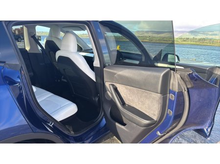 2022 Tesla Model Y - thumbnail 18