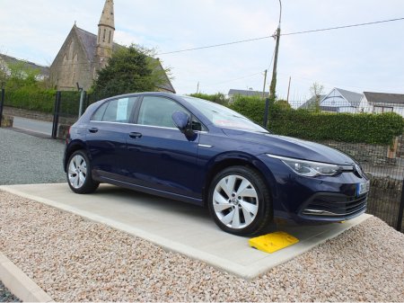 2021 Volkswagen Golf Style 2.0 150hp Auto €27,950