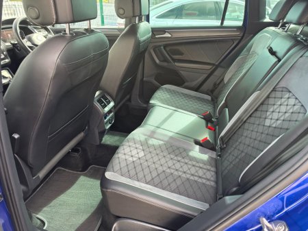 2023 Volkswagen Tiguan - thumbnail 18