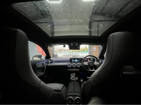 2019 Mercedes-Benz CLA Class - thumbnail 17