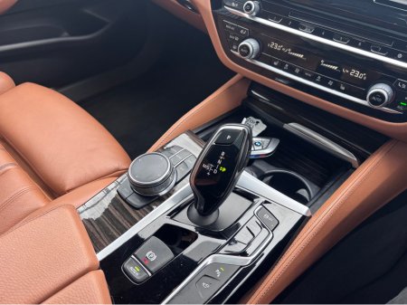 2017 BMW 5 Series 520D M SPORT DIESEL // TAN LEATHER /// HIGH SPEC €20,995 thumbnail